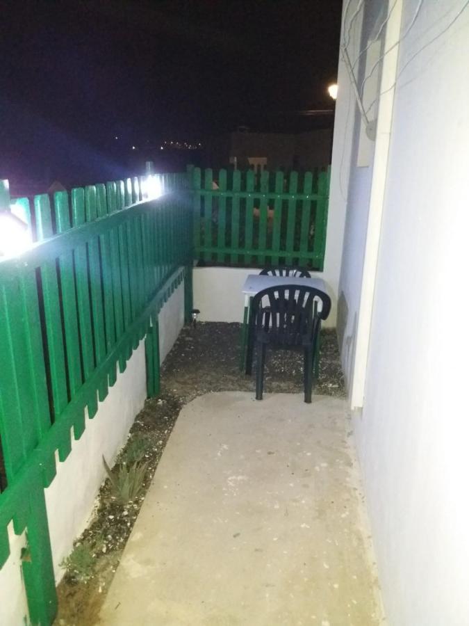 Casa Antonia Reyes, A La Sombra De Famara Apartment Munique Exterior photo