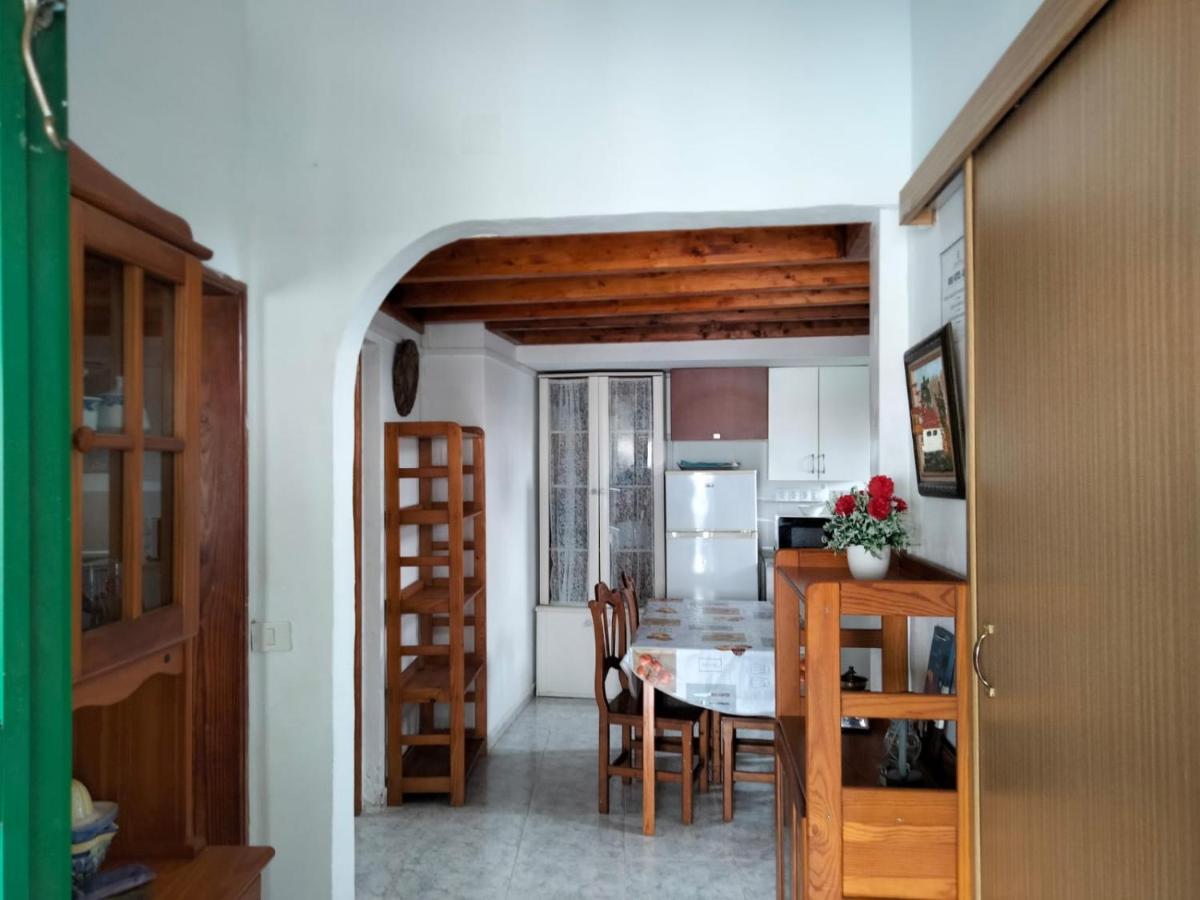 Casa Antonia Reyes, A La Sombra De Famara Apartment Munique Exterior photo