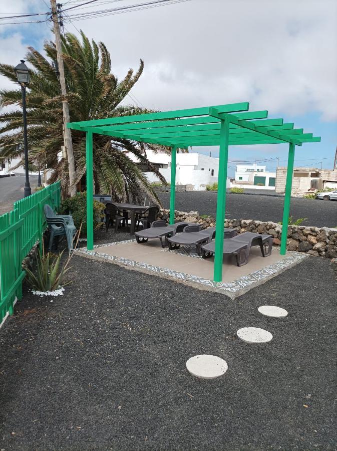 Casa Antonia Reyes, A La Sombra De Famara Apartment Munique Exterior photo