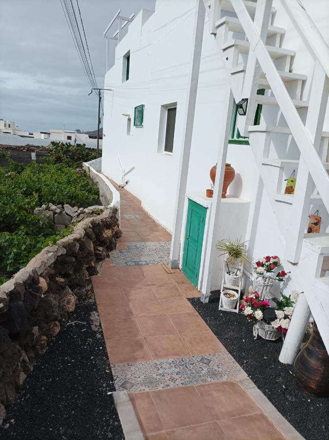 Casa Antonia Reyes, A La Sombra De Famara Apartment Munique Exterior photo