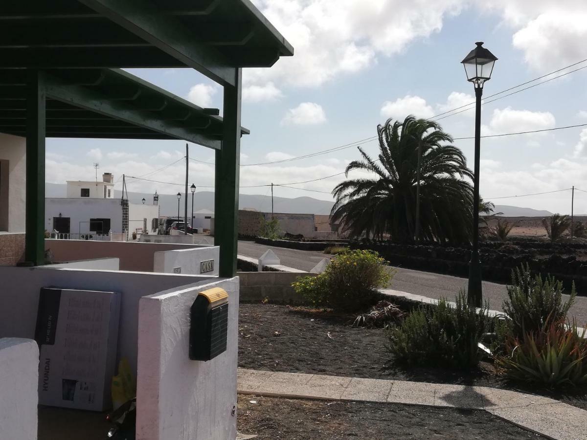 Casa Antonia Reyes, A La Sombra De Famara Apartment Munique Exterior photo